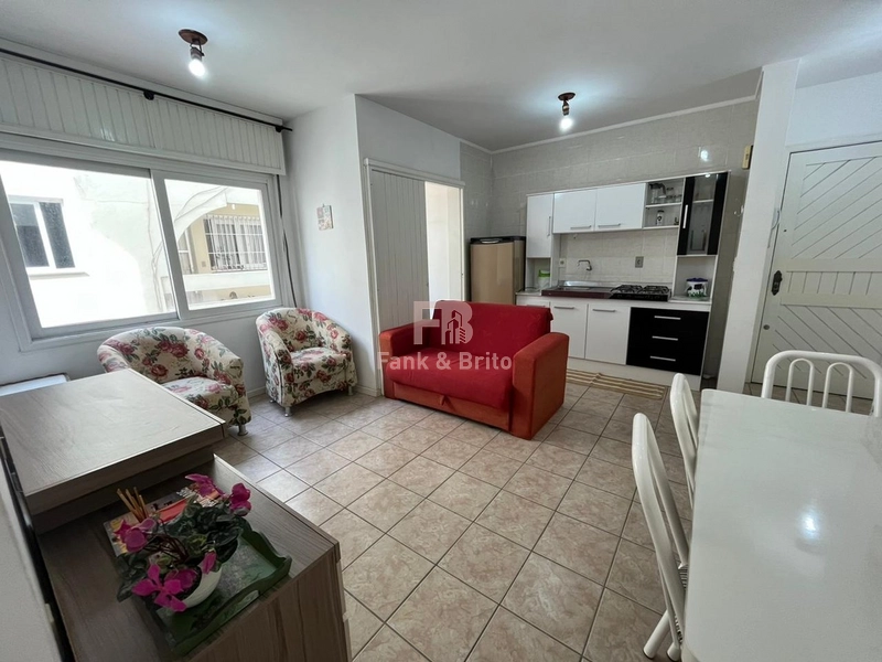 2 DORMITÓRIOS NO CENTRO DE CAPÃO JUNTO A PRAÇA DO MINI GOLF: 4ª foto da galeria de imagens do imóvel