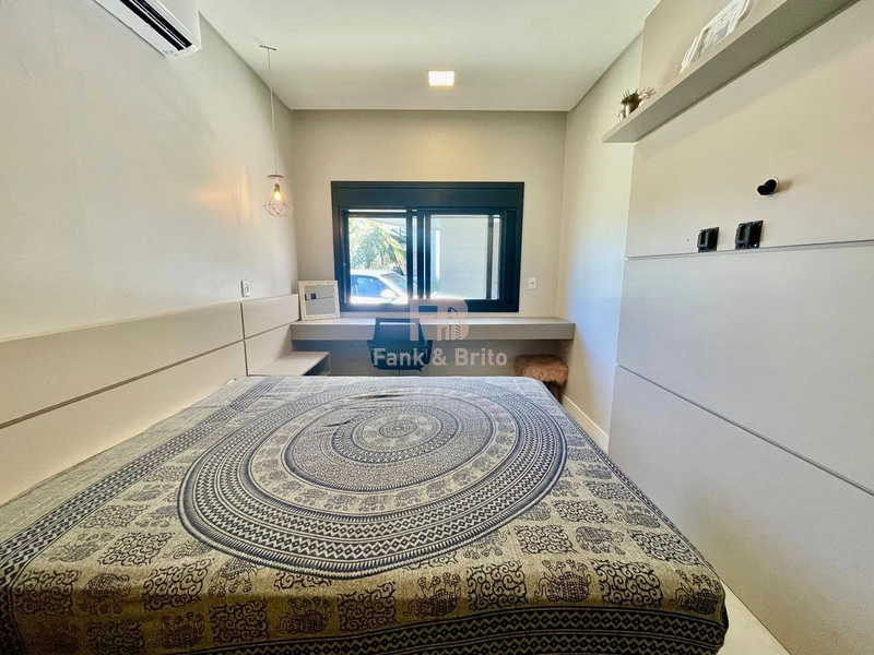 FINAMENTE MOBILIADA E DECORADA, BEIRA LAGO!: 18ª foto da galeria de imagens do imóvel