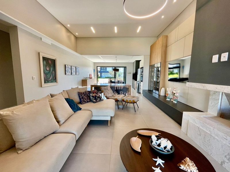 FINAMENTE MOBILIADA E DECORADA, BEIRA LAGO!: 14ª foto da galeria de imagens do imóvel