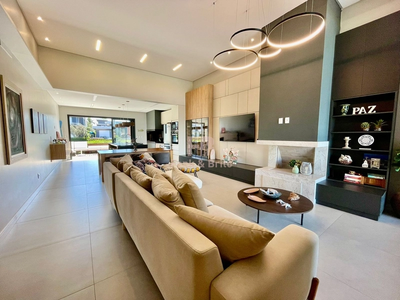 FINAMENTE MOBILIADA E DECORADA, BEIRA LAGO!: 16ª foto da galeria de imagens do imóvel