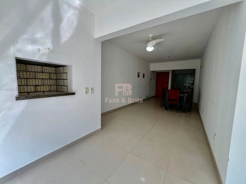 Sacada de frente com sol da manhã.: 11ª foto da galeria de imagens do imóvel