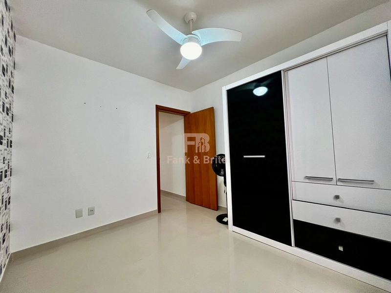 Sacada de frente com sol da manhã.: 13ª foto da galeria de imagens do imóvel