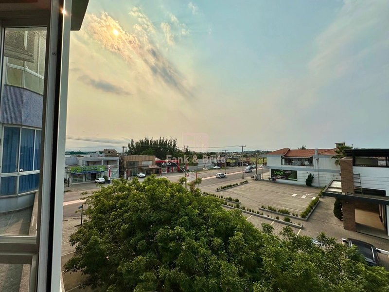 FRENTE AVENIDA, 05 QUADRAS DO MAR.: 18ª foto da galeria de imagens do imóvel