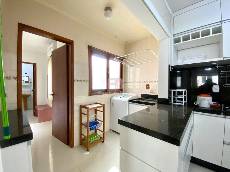 OPORTUNIDADE DE NEGÓCIO, Á 1 QUADRA DO MAR!!: 11ª foto da galeria de imagens do imóvel