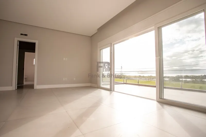 CASA A VENDA EM CONDOMINIO FECHADO: 2ª foto da galeria de imagens do imóvel