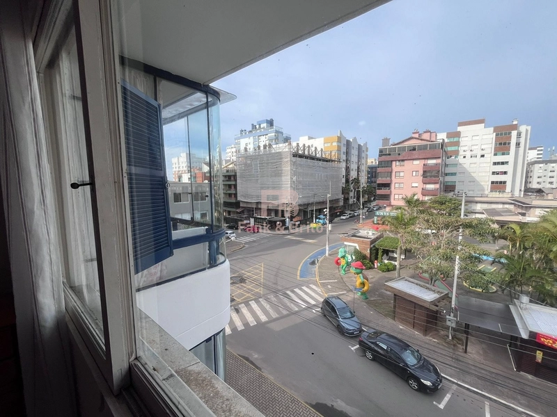 APARTAMENTO DOIS DORMITÓRIOS, CENTRO! PRAÇA MINI GOLF: 3ª foto da galeria de imagens do imóvel