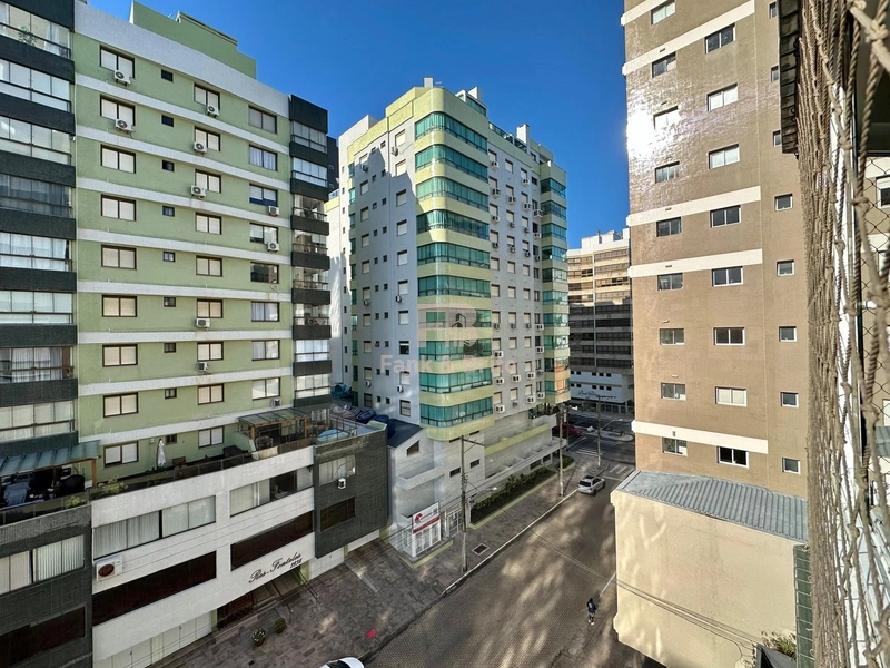 Apartamento à Venda no Bairro Navegantes, 3 Dormitórios , uma quadra do mar!: 15ª foto da galeria de imagens do imóvel
