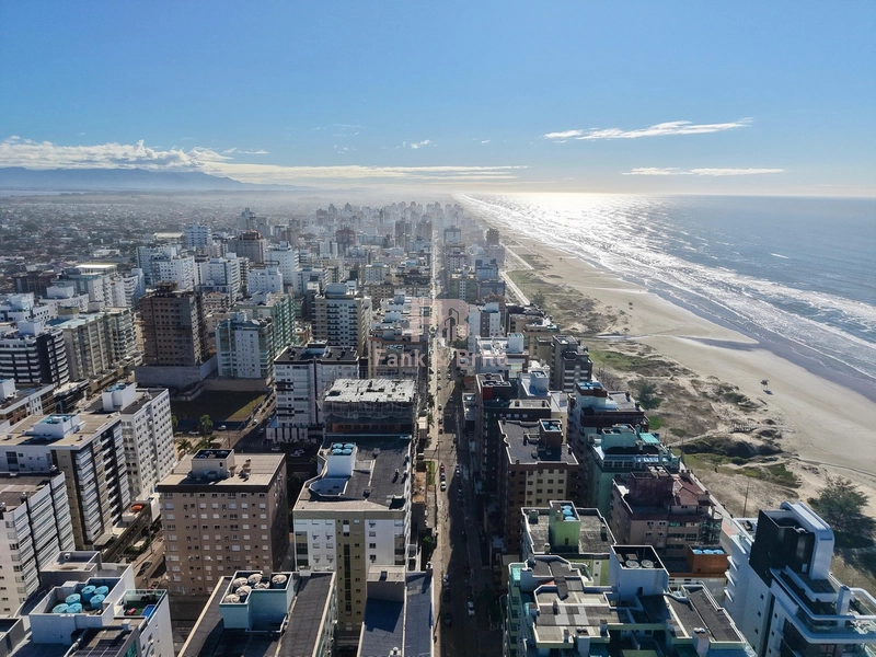 Apartamento à Venda no Bairro Navegantes, 3 Dormitórios , uma quadra do mar!: 28ª foto da galeria de imagens do imóvel