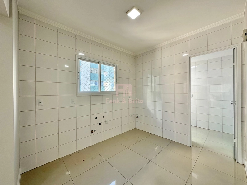 Apartamento à Venda no Bairro Navegantes, 3 Dormitórios , uma quadra do mar!: 16ª foto da galeria de imagens do imóvel