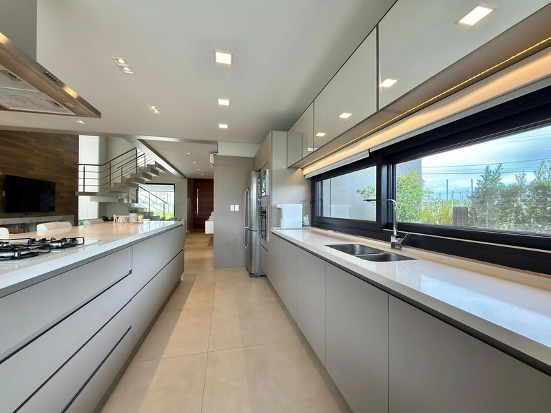 Sobrado, Condomínio Enseada Lagos de Xangri-La: 13ª foto da galeria de imagens do imóvel