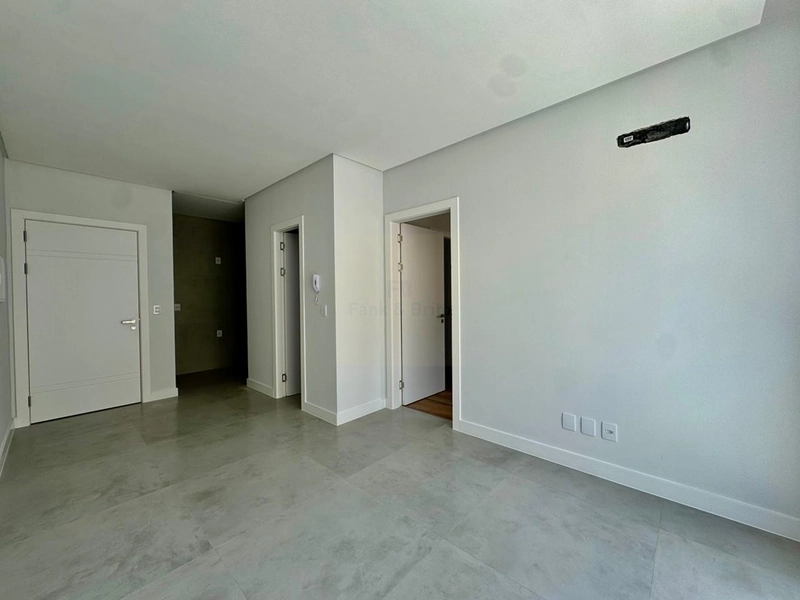 APARTAMENTO A VENDA JUNTO A PRAÇA BOIANOWSKI, EM CAPÃO DA CANOA: 3ª foto da galeria de imagens do imóvel