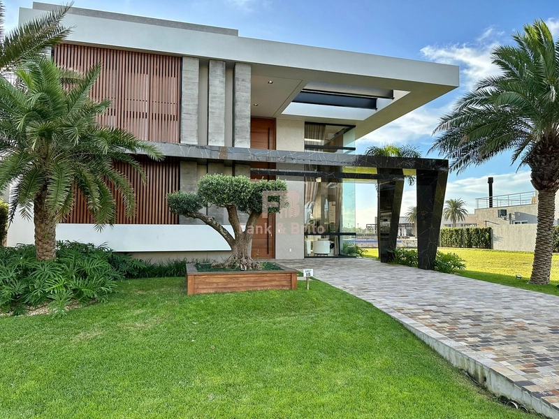 CASA A VENDA CONDOMINIO ENSEADA EM XANGRI-LÁ, RIO GRANDE DO SUL: 1ª foto da galeria de imagens do imóvel