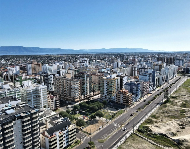 APARTAMENTO 3 DORMITÓRIOS PRÓXIMO AO MAR: 4ª foto da galeria de imagens do imóvel