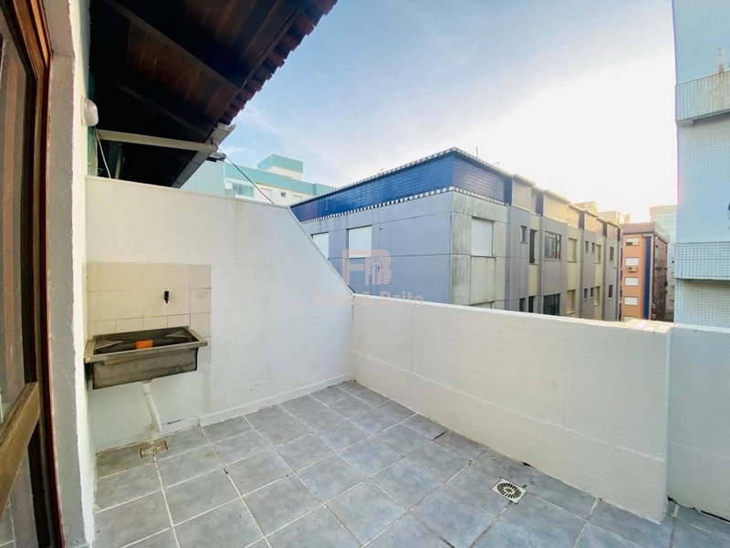 COBERTURA! 1 DORMITÓRIO AMPLO! NA RUA BEIRA MAR! CAPÃO DA CANOA: 2ª foto da galeria de imagens do imóvel