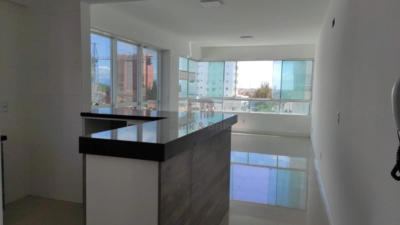 VENDE APARTAMENTO 3 DORMITÓRIOS COM VISTA PARA O MAR: 2ª foto da galeria de imagens do imóvel