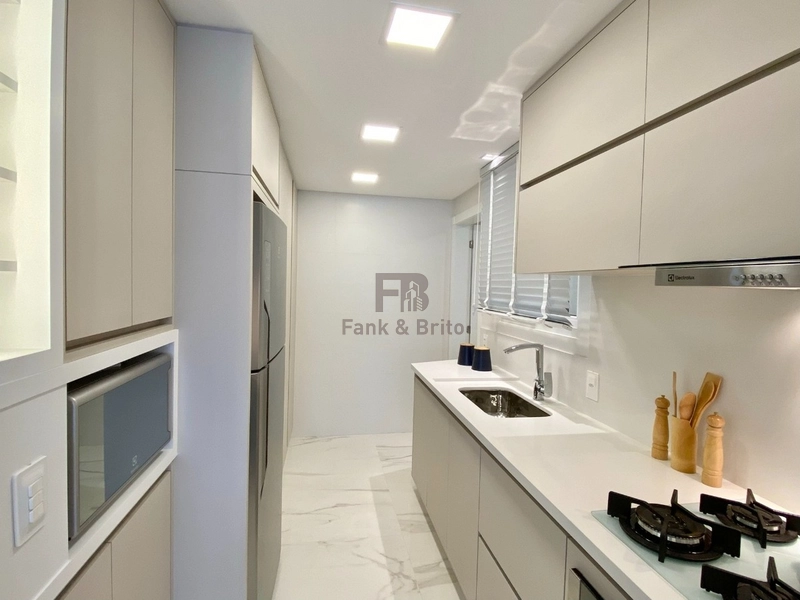 APARTAMENTO NOVO DE FRENTE PARA AVENIDA, COM VISTA PARA O MAR E CIDADE: 23ª foto da galeria de imagens do imóvel