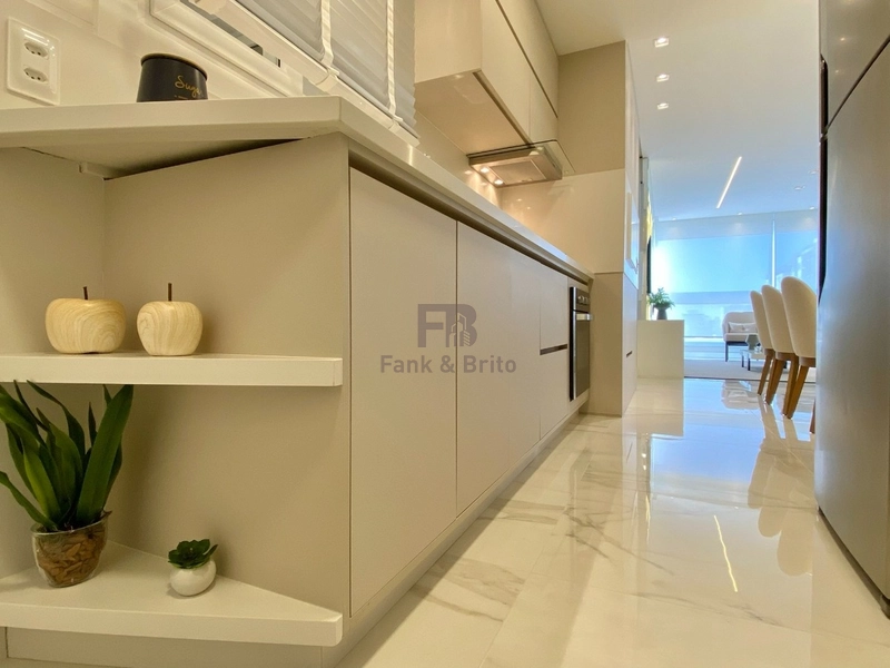 APARTAMENTO NOVO DE FRENTE PARA AVENIDA, COM VISTA PARA O MAR E CIDADE: 17ª foto da galeria de imagens do imóvel