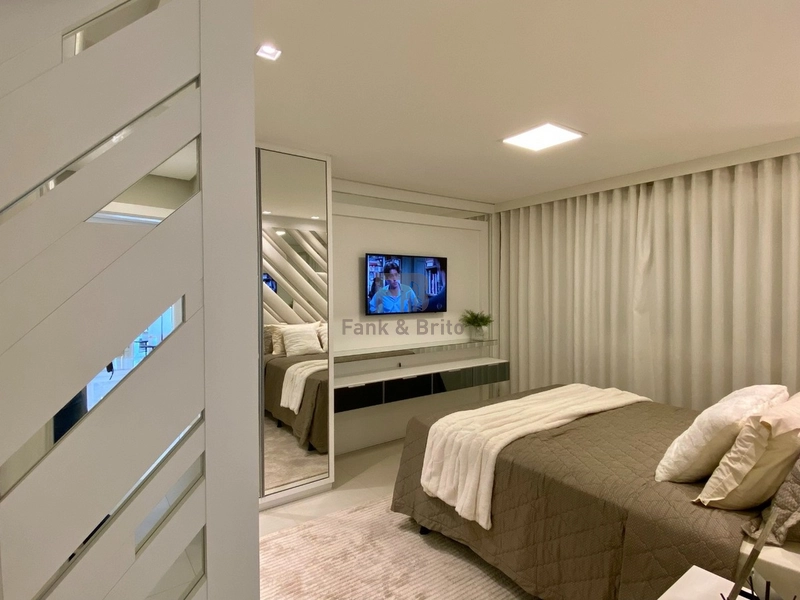 APARTAMENTO NOVO DE FRENTE PARA AVENIDA, COM VISTA PARA O MAR E CIDADE: 20ª foto da galeria de imagens do imóvel