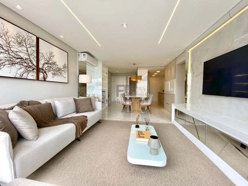 APARTAMENTO NOVO DE FRENTE PARA AVENIDA, COM VISTA PARA O MAR E CIDADE: 9ª foto da galeria de imagens do imóvel