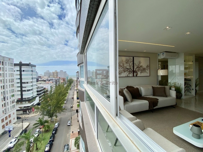 APARTAMENTO NOVO DE FRENTE PARA AVENIDA, COM VISTA PARA O MAR E CIDADE: 2ª foto da galeria de imagens do imóvel
