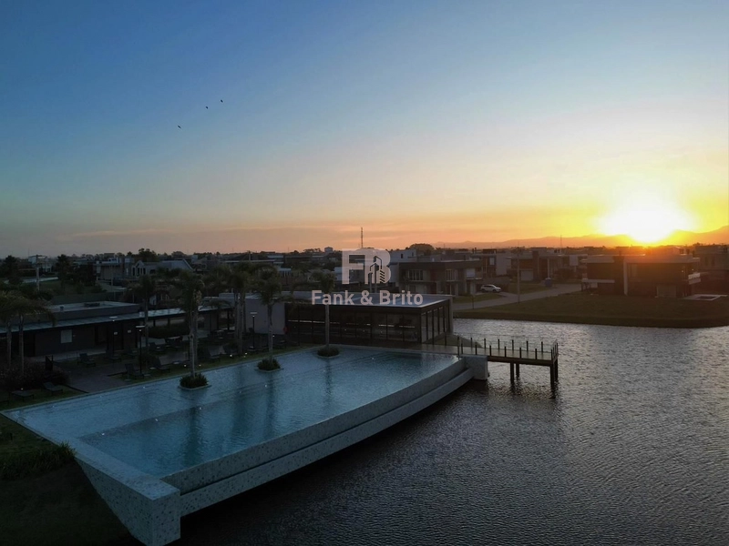 CASA A VENDA EM CONDOMINO FECHADO: 47ª foto da galeria de imagens do imóvel