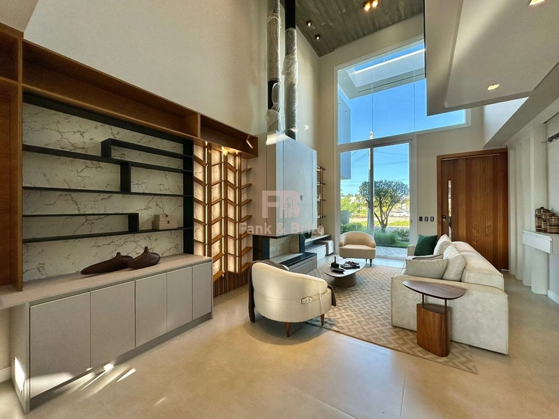 CASA A VENDA EM CONDOMINO FECHADO: 2ª foto da galeria de imagens do imóvel