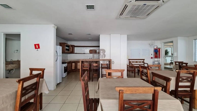 VENDE APARTAMENTO COM VISTA PARA O MAR E AVENIDA UBIRAJARA: 28ª foto da galeria de imagens do imóvel