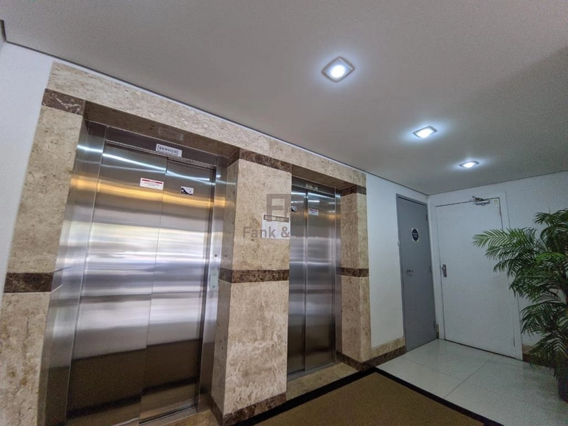 VENDE APARTAMENTO COM VISTA PARA O MAR E AVENIDA UBIRAJARA: 13ª foto da galeria de imagens do imóvel