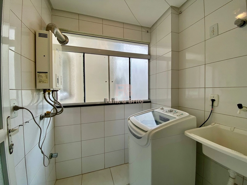 FRENTE AVENIDA COM VISTA MAR: 22ª foto da galeria de imagens do imóvel