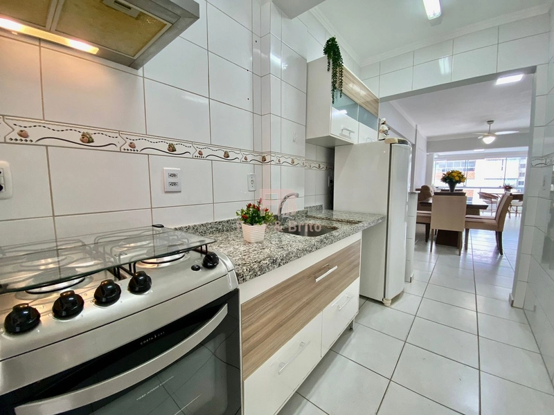 FRENTE AVENIDA COM VISTA MAR: 15ª foto da galeria de imagens do imóvel