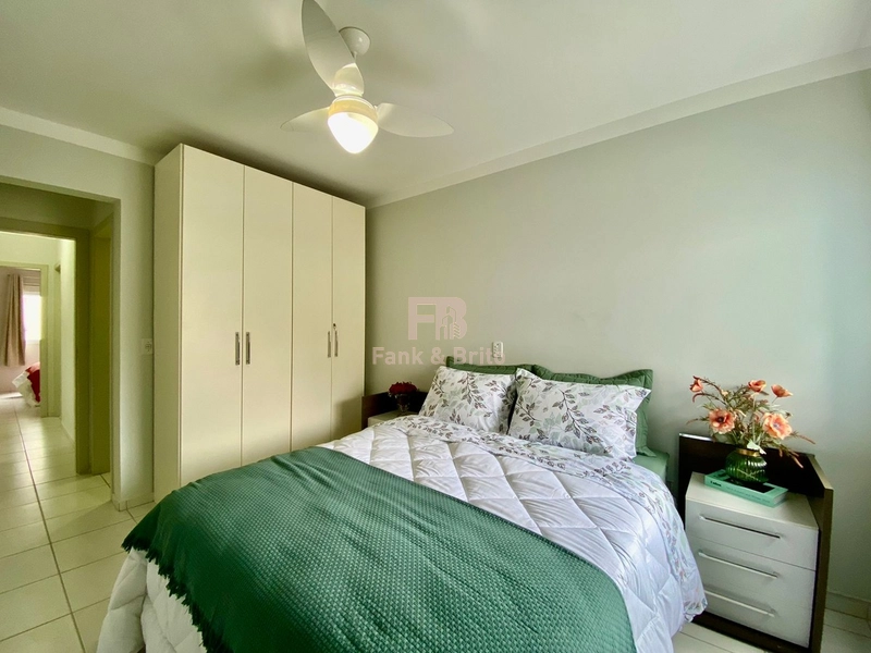 FRENTE AVENIDA COM VISTA MAR: 18ª foto da galeria de imagens do imóvel