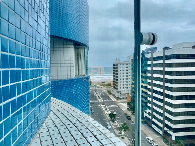 FRENTE AVENIDA COM VISTA MAR: 25ª foto da galeria de imagens do imóvel