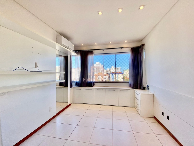 NO CENTRO DE CAPÃO.: 18ª foto da galeria de imagens do imóvel