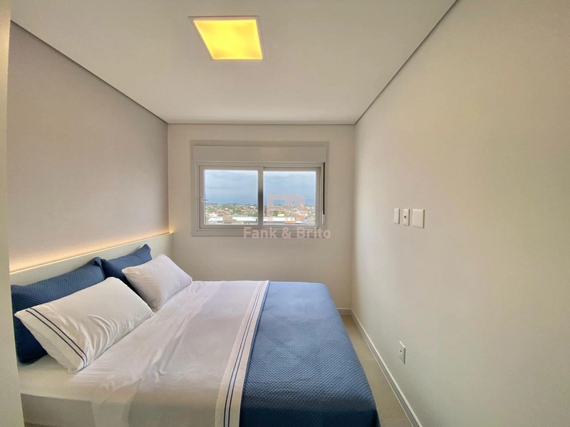 Mobiliado e decorado com  2 dormitorios: 27ª foto da galeria de imagens do imóvel