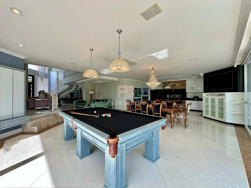 SOBRADO ESPETACULAR EM CONDOMÍNIO DE LUXO.: 10ª foto da galeria de imagens do imóvel