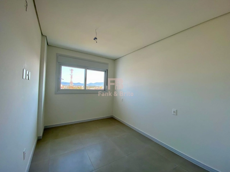 Apartamento novo, a poucos metros do mar!: 9ª foto da galeria de imagens do imóvel