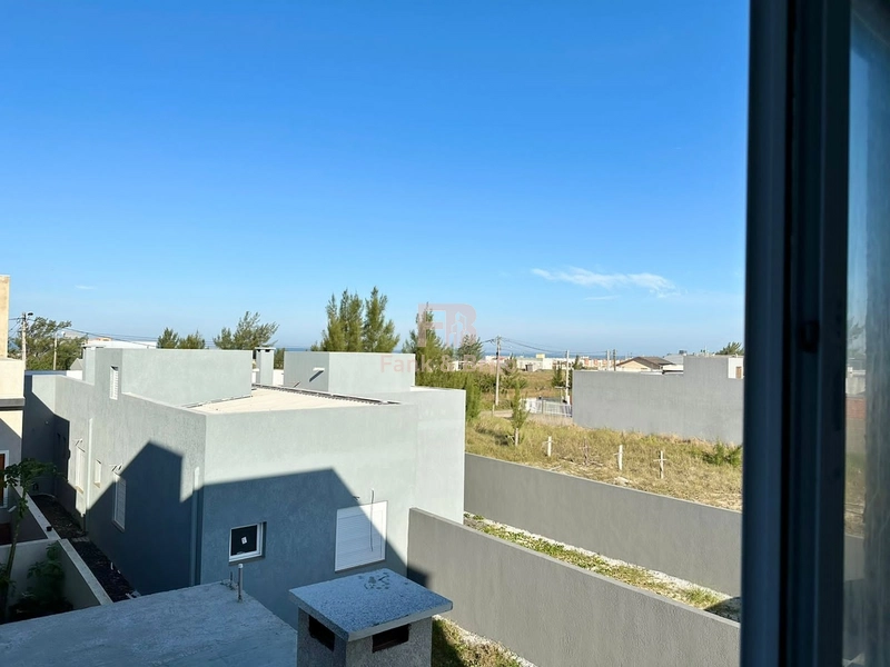 CASA A VENDA PRÓXIMO DO MAR EM CAPÃO DA CANOA: 22ª foto da galeria de imagens do imóvel