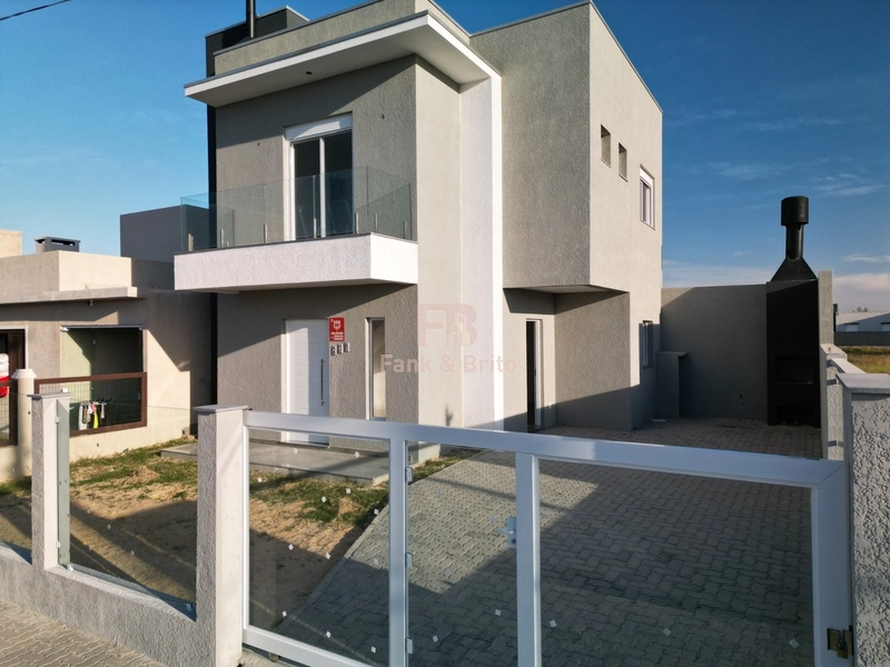 CASA A VENDA PRÓXIMO DO MAR EM CAPÃO DA CANOA: 12ª foto da galeria de imagens do imóvel