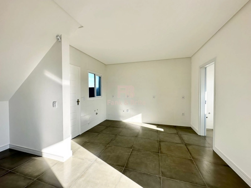 CASA A VENDA PRÓXIMO DO MAR EM CAPÃO DA CANOA: 15ª foto da galeria de imagens do imóvel