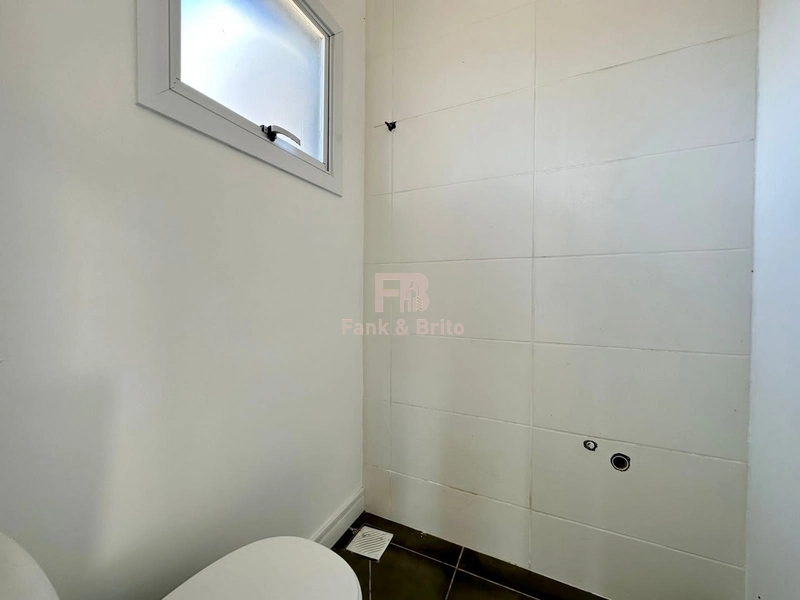 CASA A VENDA PRÓXIMO DO MAR EM CAPÃO DA CANOA: 18ª foto da galeria de imagens do imóvel