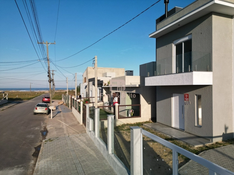 CASA A VENDA PRÓXIMO DO MAR EM CAPÃO DA CANOA: 13ª foto da galeria de imagens do imóvel