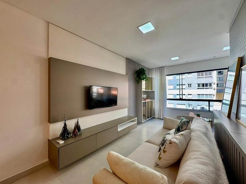 VENDE APARTAMENTO FINAMENTE MOBILIADO E DECORADO EM ZONA NOBRE: 3ª foto da galeria de imagens do imóvel