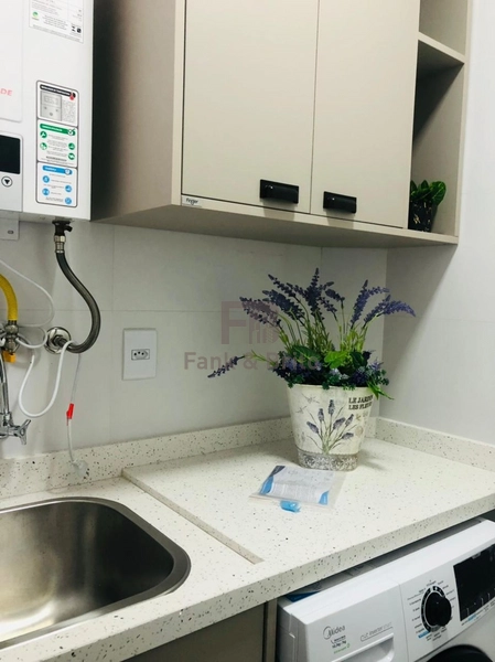 VENDE APARTAMENTO FINAMENTE MOBILIADO E DECORADO EM ZONA NOBRE: 9ª foto da galeria de imagens do imóvel