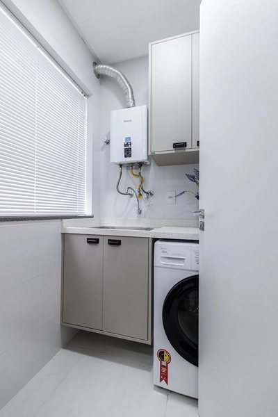 VENDE APARTAMENTO FINAMENTE MOBILIADO E DECORADO EM ZONA NOBRE: 4ª foto da galeria de imagens do imóvel