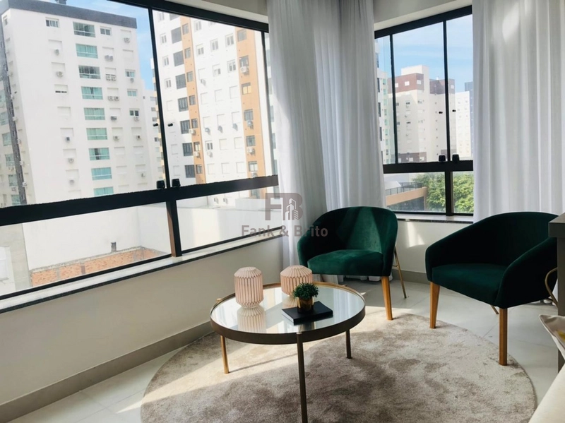 VENDE APARTAMENTO FINAMENTE MOBILIADO E DECORADO EM ZONA NOBRE: 1ª foto da galeria de imagens do imóvel