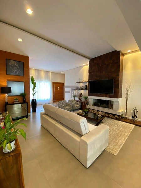 CONDOMÍNIO FECHADO! CASA MOBILIADA E DECORADA! 3 SUÍTES!: 3ª foto da galeria de imagens do imóvel