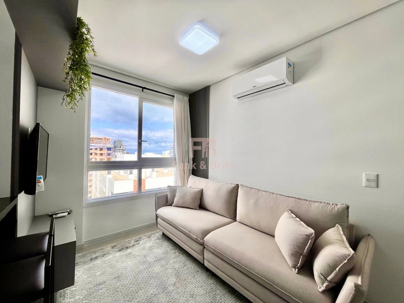 Dois dormitórios de Frente no bairro Navegantes: 1ª foto da galeria de imagens do imóvel