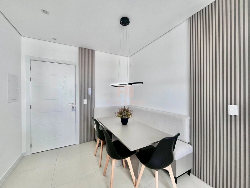 Dois dormitórios de Frente no bairro Navegantes: 4ª foto da galeria de imagens do imóvel