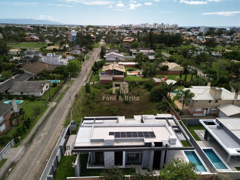 CASA DE 4 DORMITÓRIOS A VENDA EM ATLANTIDA, XANGRI-LA: 13ª foto da galeria de imagens do imóvel