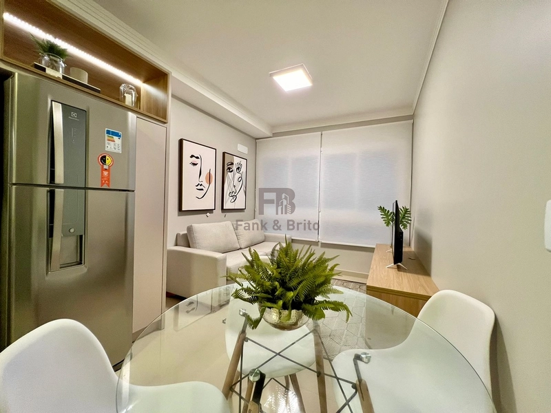 VENDE APARTAMENTO DUAS QUADRAS DO MAR AOS PÉS DA AVENIDA UBIRAJARA: 4ª foto da galeria de imagens do imóvel